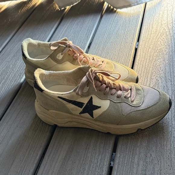 Golden Goose Running Beige and Black Star Sneakers Size 41 Like New!